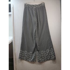Very J black and white Pilazzo Pants, Size M, NWOT